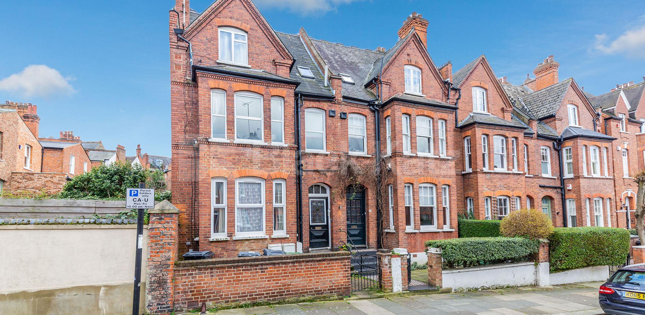 			2 Bedroom, 1 bath, 1 reception Flat			 Bramshill Gardens, Kentish Town